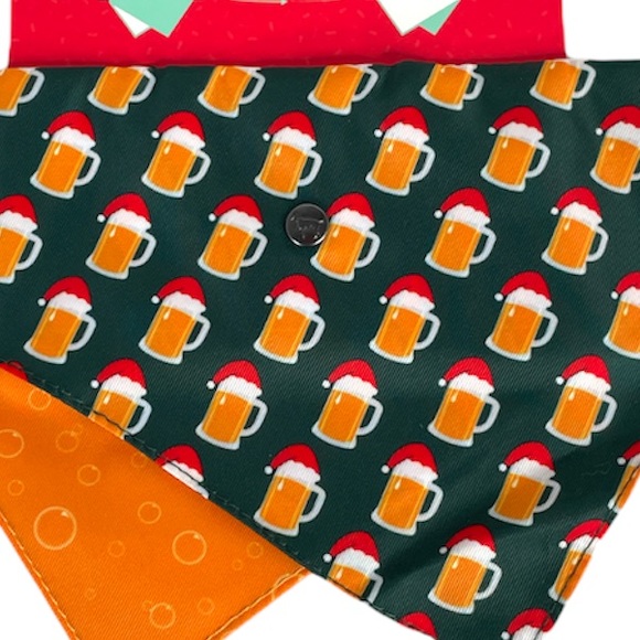 FuzzYard Christmas Santa Hat Beer Mugs Reversible Bandana, Green, Golden, M/L - Picture 3 of 7